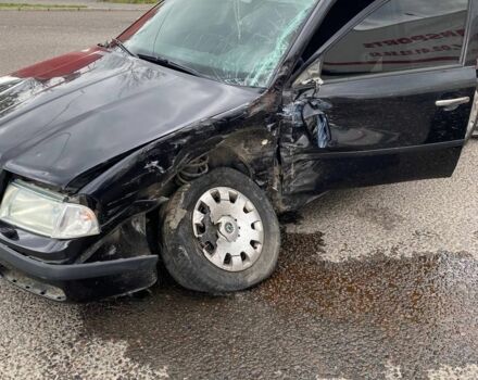 Шкода Октавия 2003 в Львове на Automoto.ua Черный Шкода Октавия, объемом двигателя 0 л и пробегом 350 тыс. км за 1800 $, фото 2 на Automoto.ua