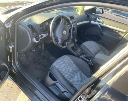 Черный Шкода Октавия, объемом двигателя 1.6 л и пробегом 325 тыс. км за 4500 $, фото 2 на Automoto.ua