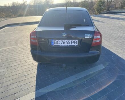 Черный Шкода Октавия, объемом двигателя 1.6 л и пробегом 325 тыс. км за 4500 $, фото 4 на Automoto.ua