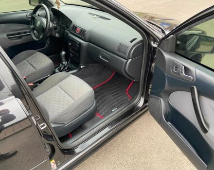 Чорний Шкода Октавія, об'ємом двигуна 1.6 л та пробігом 292 тис. км за 5250 $, фото 12 на Automoto.ua