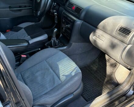 Черный Шкода Октавия, объемом двигателя 1.8 л и пробегом 380 тыс. км за 3500 $, фото 8 на Automoto.ua