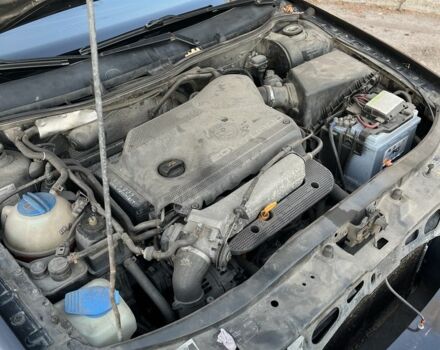 Черный Шкода Октавия, объемом двигателя 1.8 л и пробегом 276 тыс. км за 5500 $, фото 8 на Automoto.ua