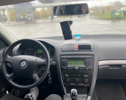 Черный Шкода Октавия, объемом двигателя 1.9 л и пробегом 244 тыс. км за 2800 $, фото 5 на Automoto.ua