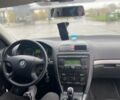 Черный Шкода Октавия, объемом двигателя 1.9 л и пробегом 244 тыс. км за 2800 $, фото 5 на Automoto.ua