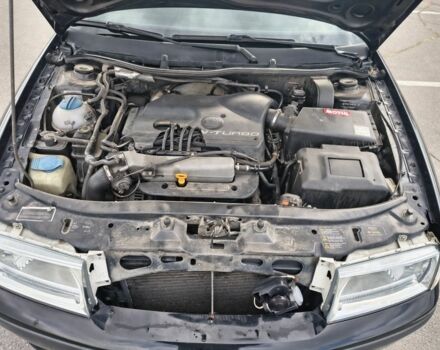 Чорний Шкода Октавія, об'ємом двигуна 1.8 л та пробігом 245 тис. км за 5700 $, фото 9 на Automoto.ua