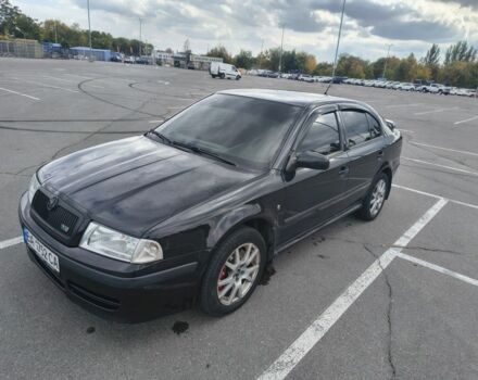 Чорний Шкода Октавія, об'ємом двигуна 1.8 л та пробігом 245 тис. км за 5700 $, фото 2 на Automoto.ua