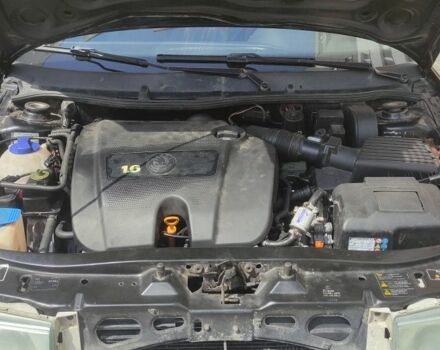 Черный Шкода Октавия, объемом двигателя 1.6 л и пробегом 279 тыс. км за 4900 $, фото 4 на Automoto.ua