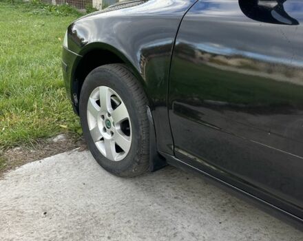 Черный Шкода Октавия, объемом двигателя 2 л и пробегом 330 тыс. км за 4250 $, фото 5 на Automoto.ua