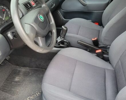 Черный Шкода Октавия, объемом двигателя 1.6 л и пробегом 197 тыс. км за 7150 $, фото 6 на Automoto.ua