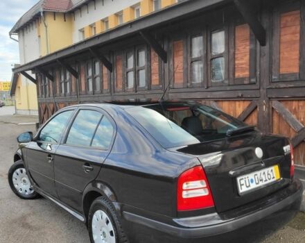 Черный Шкода Октавия, объемом двигателя 1.6 л и пробегом 197 тыс. км за 7150 $, фото 2 на Automoto.ua