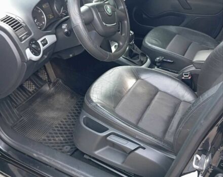 Черный Шкода Октавия, объемом двигателя 1.8 л и пробегом 210 тыс. км за 6772 $, фото 7 на Automoto.ua