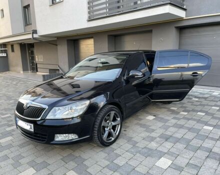 Черный Шкода Октавия, объемом двигателя 1.6 л и пробегом 219 тыс. км за 6900 $, фото 3 на Automoto.ua