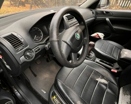 Черный Шкода Октавия, объемом двигателя 1.6 л и пробегом 204 тыс. км за 7800 $, фото 1 на Automoto.ua