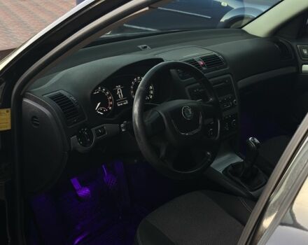 Чорний Шкода Октавія, об'ємом двигуна 1.6 л та пробігом 310 тис. км за 7500 $, фото 12 на Automoto.ua