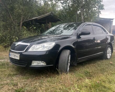 Черный Шкода Октавия, объемом двигателя 1.8 л и пробегом 180 тыс. км за 5500 $, фото 1 на Automoto.ua