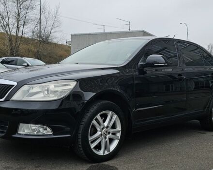 Чорний Шкода Октавія, об'ємом двигуна 2 л та пробігом 240 тис. км за 10900 $, фото 4 на Automoto.ua