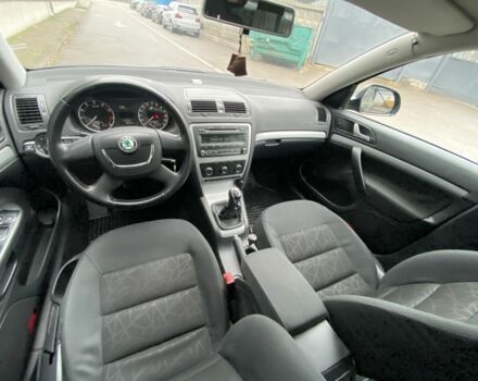 Чорний Шкода Октавія, об'ємом двигуна 1.6 л та пробігом 183 тис. км за 7999 $, фото 19 на Automoto.ua