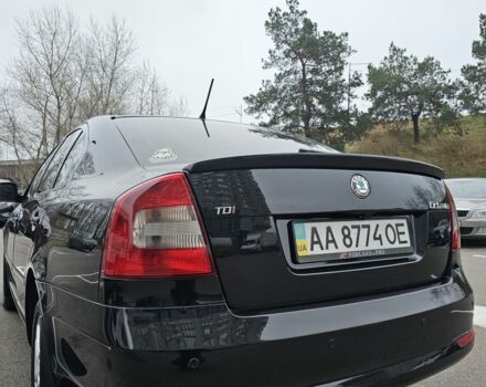 Чорний Шкода Октавія, об'ємом двигуна 2 л та пробігом 240 тис. км за 10900 $, фото 7 на Automoto.ua