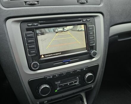 Чорний Шкода Октавія, об'ємом двигуна 2 л та пробігом 240 тис. км за 10900 $, фото 18 на Automoto.ua