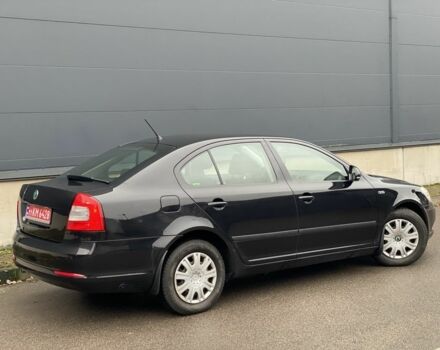 Чорний Шкода Октавія, об'ємом двигуна 1.6 л та пробігом 183 тис. км за 7999 $, фото 12 на Automoto.ua