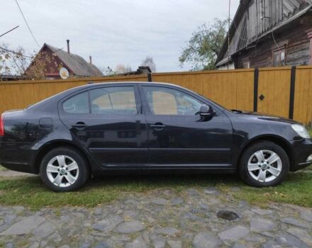 Черный Шкода Октавия, объемом двигателя 1.6 л и пробегом 320 тыс. км за 7000 $, фото 1 на Automoto.ua