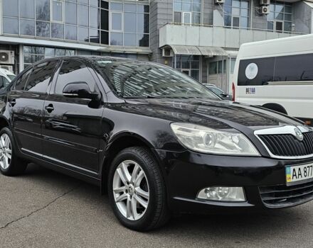 Чорний Шкода Октавія, об'ємом двигуна 2 л та пробігом 240 тис. км за 10900 $, фото 2 на Automoto.ua