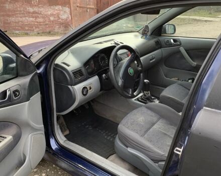 Черный Шкода Октавия, объемом двигателя 1.8 л и пробегом 300 тыс. км за 1250 $, фото 4 на Automoto.ua