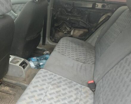 Черный Шкода Октавия, объемом двигателя 2 л и пробегом 354 тыс. км за 700 $, фото 4 на Automoto.ua