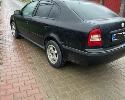 Чорний Шкода Октавія, об'ємом двигуна 0 л та пробігом 300 тис. км за 1400 $, фото 3 на Automoto.ua