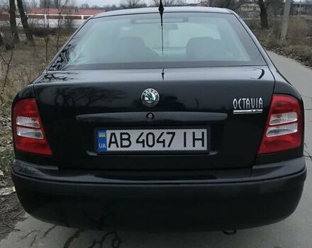 Черный Шкода Октавия, объемом двигателя 1.6 л и пробегом 174 тыс. км за 5500 $, фото 3 на Automoto.ua
