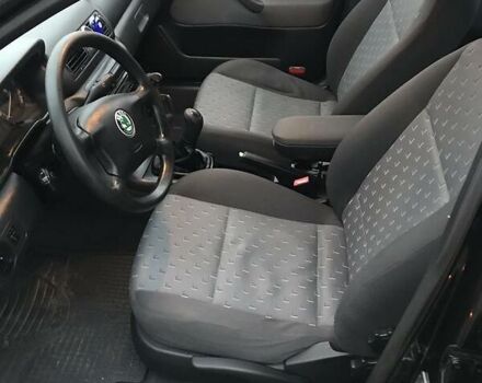 Черный Шкода Октавия, объемом двигателя 1.6 л и пробегом 174 тыс. км за 5500 $, фото 26 на Automoto.ua