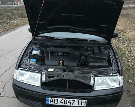 Черный Шкода Октавия, объемом двигателя 1.6 л и пробегом 174 тыс. км за 5500 $, фото 11 на Automoto.ua