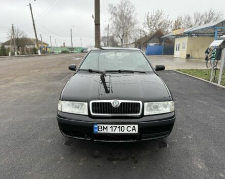 Черный Шкода Октавия, объемом двигателя 1.6 л и пробегом 200 тыс. км за 3850 $, фото 1 на Automoto.ua