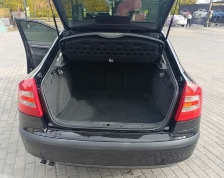 Чорний Шкода Октавія, об'ємом двигуна 2 л та пробігом 220 тис. км за 7400 $, фото 2 на Automoto.ua
