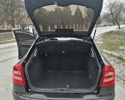 Черный Шкода Октавия, объемом двигателя 1.6 л и пробегом 279 тыс. км за 5700 $, фото 4 на Automoto.ua