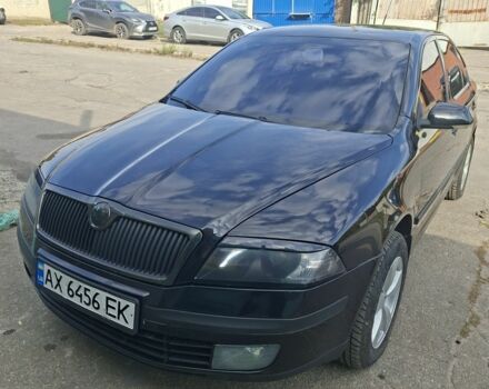 Черный Шкода Октавия, объемом двигателя 1.6 л и пробегом 155 тыс. км за 5300 $, фото 1 на Automoto.ua