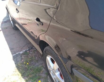 Черный Шкода Октавия, объемом двигателя 1.6 л и пробегом 320 тыс. км за 5400 $, фото 1 на Automoto.ua