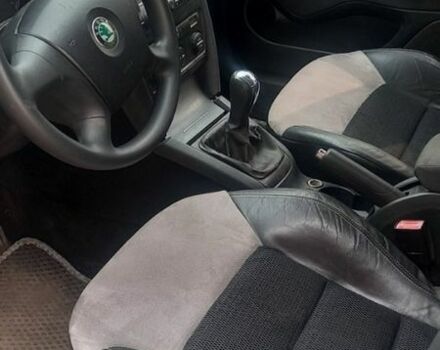 Чорний Шкода Октавія, об'ємом двигуна 2 л та пробігом 280 тис. км за 2650 $, фото 2 на Automoto.ua