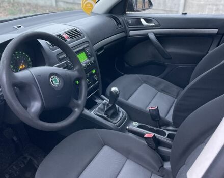 Чорний Шкода Октавія, об'ємом двигуна 1.9 л та пробігом 300 тис. км за 2907 $, фото 6 на Automoto.ua