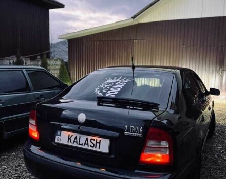 Черный Шкода Октавия, объемом двигателя 1.6 л и пробегом 200 тыс. км за 3800 $, фото 1 на Automoto.ua