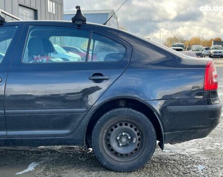 Черный Шкода Октавия, объемом двигателя 1.6 л и пробегом 132 тыс. км за 7380 $, фото 3 на Automoto.ua