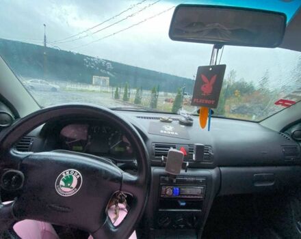 Черный Шкода Октавия, объемом двигателя 1.6 л и пробегом 200 тыс. км за 3800 $, фото 6 на Automoto.ua