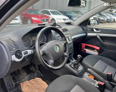 Черный Шкода Октавия, объемом двигателя 1.6 л и пробегом 132 тыс. км за 7380 $, фото 30 на Automoto.ua