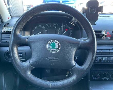 Черный Шкода Октавия, объемом двигателя 1.6 л и пробегом 250 тыс. км за 5990 $, фото 12 на Automoto.ua