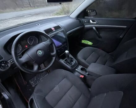 Чорний Шкода Октавія, об'ємом двигуна 1.6 л та пробігом 240 тис. км за 5500 $, фото 5 на Automoto.ua