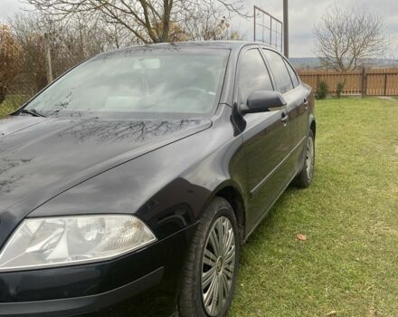 Черный Шкода Октавия, объемом двигателя 1.8 л и пробегом 360 тыс. км за 4600 $, фото 2 на Automoto.ua