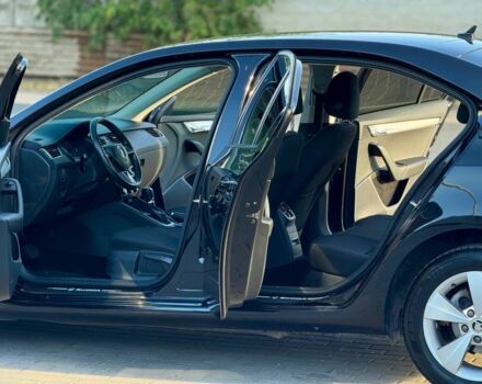 Черный Шкода Октавия, объемом двигателя 1.6 л и пробегом 250 тыс. км за 11800 $, фото 8 на Automoto.ua