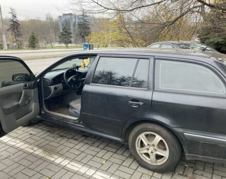 Чорний Шкода Октавія, об'ємом двигуна 1.6 л та пробігом 300 тис. км за 2500 $, фото 1 на Automoto.ua