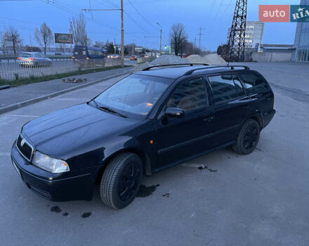 Черный Шкода Октавия, объемом двигателя 1.9 л и пробегом 423 тыс. км за 4200 $, фото 3 на Automoto.ua