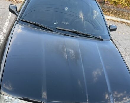 Черный Шкода Октавия, объемом двигателя 1.6 л и пробегом 302 тыс. км за 3900 $, фото 1 на Automoto.ua